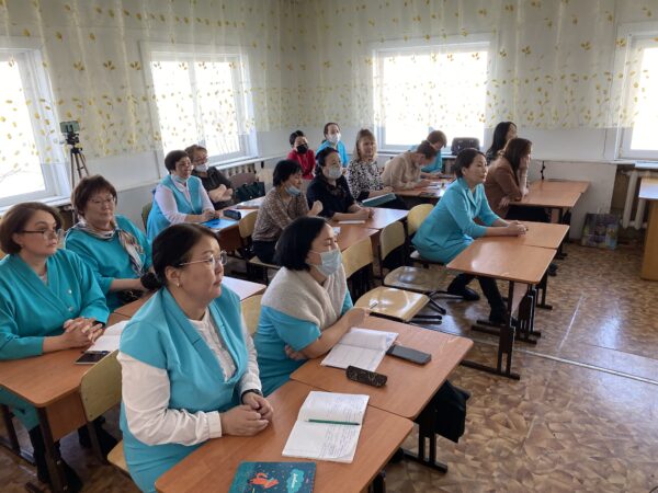 Обогащенная развивающая среда, обеспечивающая возможность выявления, поддержки и развития одаренности ребенка в начальной школе — реализация технологии междисциплинарного обучения в пилотных школах Республики Саха (Якутия).