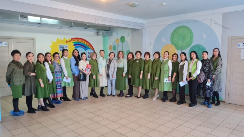 19 апреля в Намском улусе коллективом МБОУ Намская НОШ им. И.Д. Винокурова проведен улусный семинар для учителей начальных классов «Междисциплинарное обучение: теория и практика».
