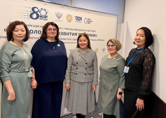 Парциальную программу по патриотическому воспитанию дошкольников «Родничок» перевели на якутский язык
